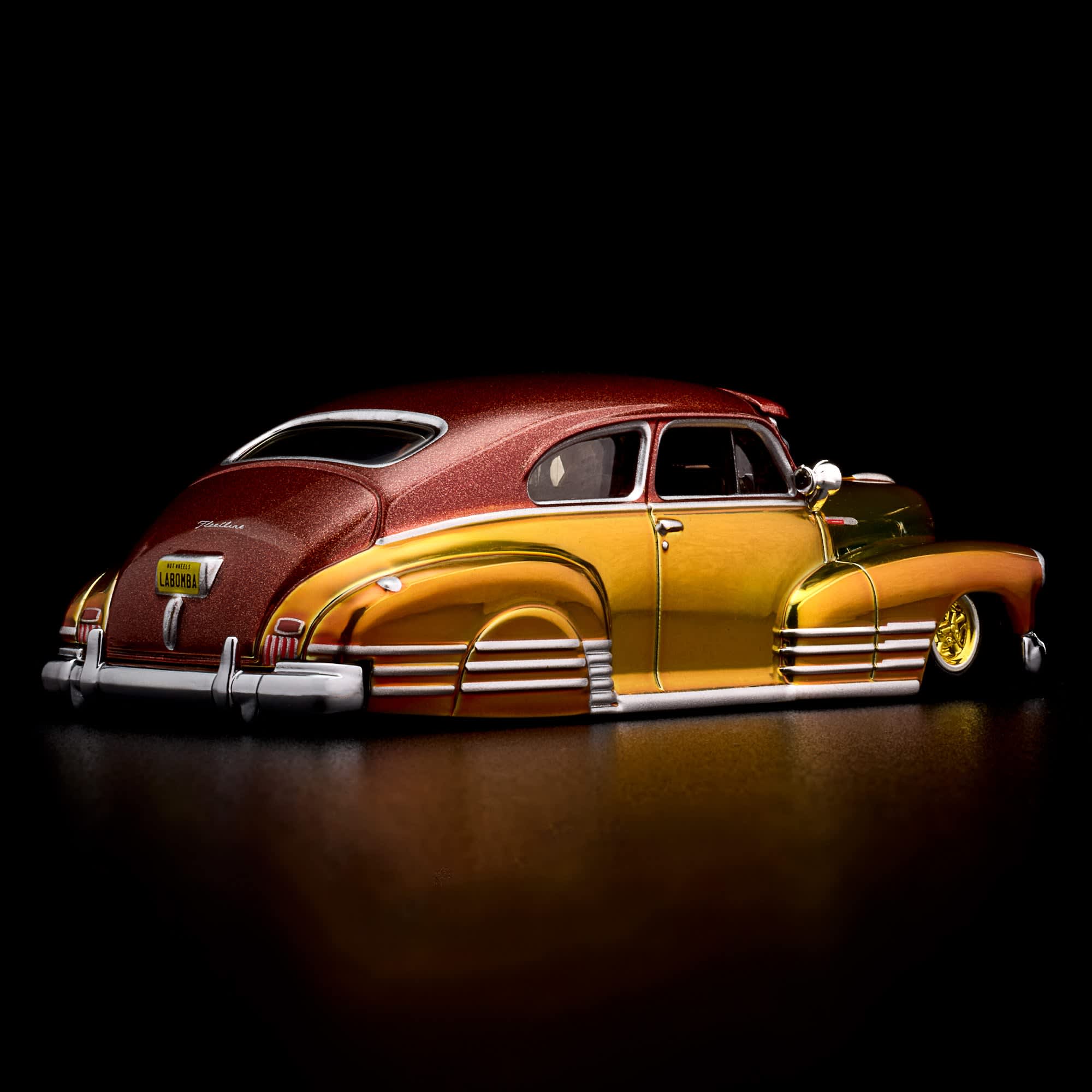 JJY66-BH12 Hot Wheels RLC Exclusive 1948 Chevy Fleetline